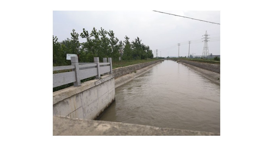 太阳能超声波明渠流量计，用水在线监测流量计厂家